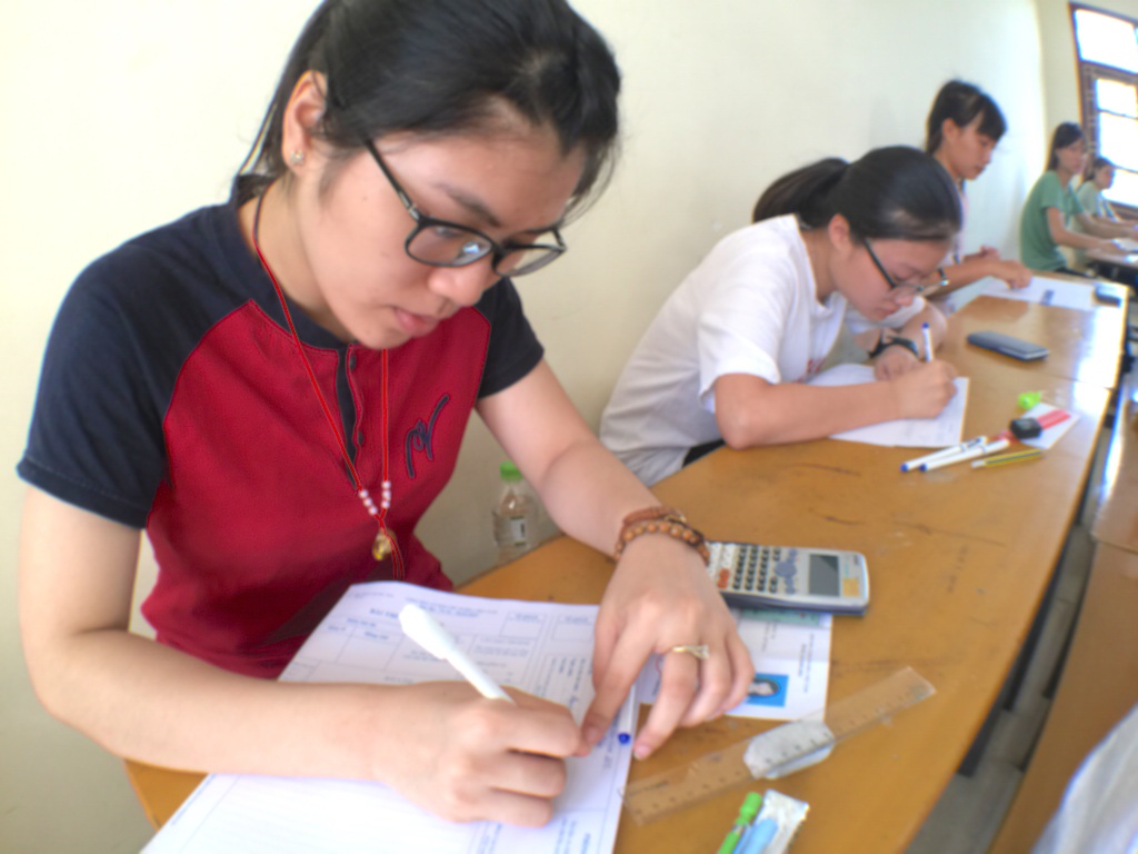 Cụm thi Vinh: Xuất hiện 2 điểm 10 môn Toán - 1 Cụm thi Vinh đã xuất hiện 2 điểm 10 môn Toán. (Ảnh: Nguyễn Duy)