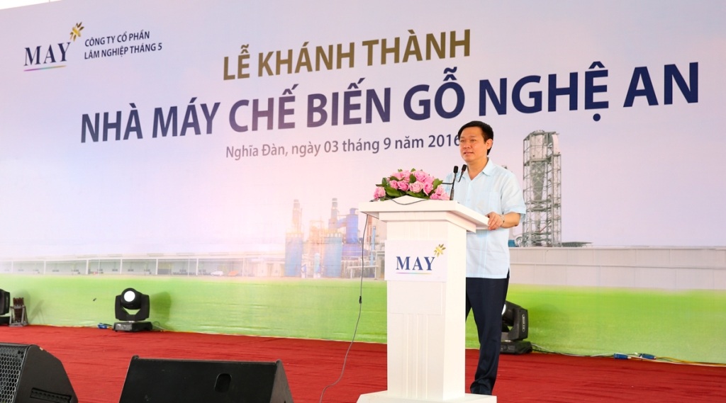Thông tuyến quốc lộ 48D, động lực phát triển các huyện miền Tây xứ Nghệ - 3 Phó thủ tướng Chính phủ Vương Đình Huệ phát biểu tại buổi lẽ.