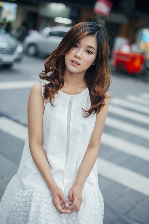 Ngắm Hoàng Yến Chibi đáng yêu trên phố đi bộ Sài thành - 8 Ngắm Hoàng Yến Chibi đáng yêu trên phố đi bộ Sài thành - 8