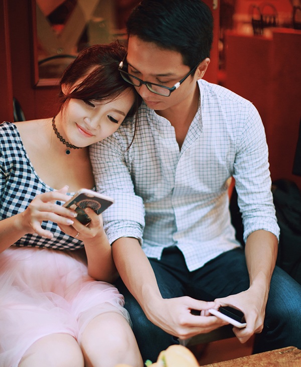 Ảnh cưới độc đáo giữa ngày mưa lụt của cặp đôi Hà thành - 11 Ảnh cưới độc đáo giữa ngày mưa lụt của cặp đôi Hà thành - 11