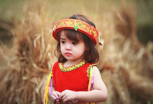 Bộ ảnh em bé 5 tuổi trải nghiệm cuộc sống trên cánh đồng Hà Giang - 7 Em bé Hà Giang xinh xắn - Hà Linh