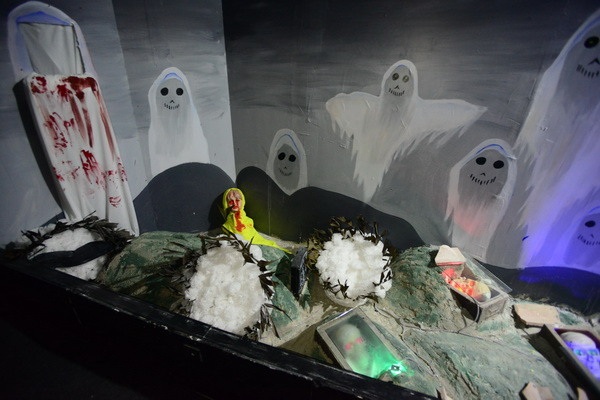 Nghĩa địa bóng ma