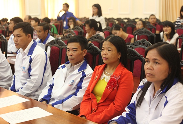 
Các thầy cô giáo cắm bản ở những vùng xa xôi, khó khăn nhất của đất nước về thủ đô Hà Nội bày tỏ tâm tư, nguyện vọng.
