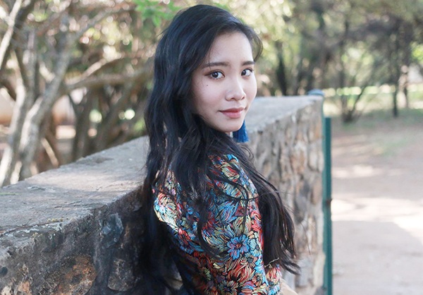 Cuộc sống ở Nam Phi qua góc nhìn của nữ sinh Việt xinh xắn - 1 Nữ du học sinh Việt tại Nam Phi - Nguyễn Quỳnh Nga