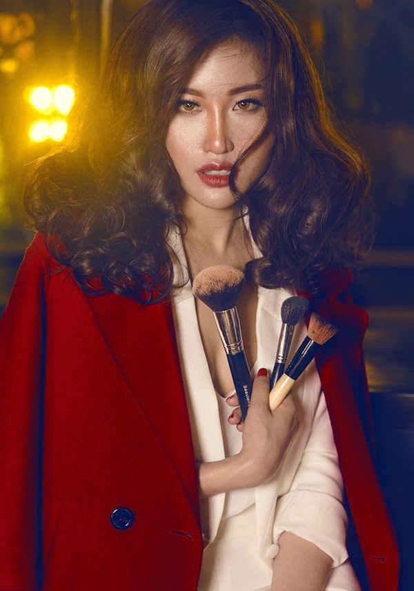 Vẻ đẹp cá tính của cô giáo dạy làm đẹp Thu Kenny