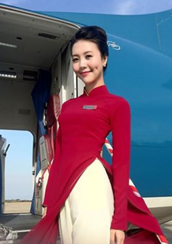 Những tiếp viên hàng không xinh đẹp khiến dân mạng “chao đảo” - 4 Vũ Ngọc Châm từng là tiếp viên của hãng hàng không Vietnam Airlines