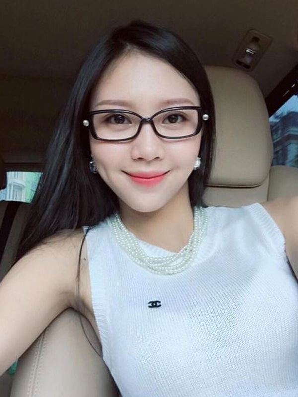 Những tiếp viên hàng không xinh đẹp khiến dân mạng “chao đảo” - 5 Ngọc Châm góp mặt trong nhiều cuộc thi nhan sắc