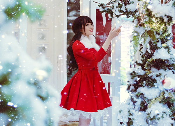 Ảnh Noel xinh "lung linh" của hotgirl Ngân Búng trước khi lên xe hoa - 3