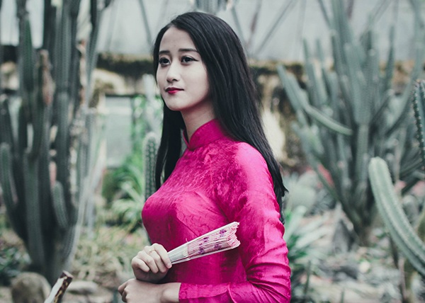 Phạm Thúy Nga (Quan hệ chính trị và Truyền thông quốc tế K34A1) là cô gái thích đọc sách, viết lách, xem phim dòng tiểu sử và được đi trải nghiệm. Đến với cuộc thi Press Beauty 2016, Thúy Nga hi vọng sẽ được hoàn thiện bản thân và cùng mọi người lưu giữ những kỉ niệm đẹp thời Đại học.