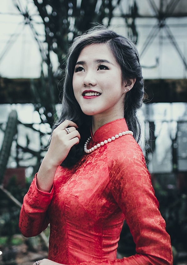 Phan Quỳnh Hương (PR33) là cô gái thích ăn, làm bánh, nấu ăn, tết tóc, guitar và nghe nhạc Hoa.