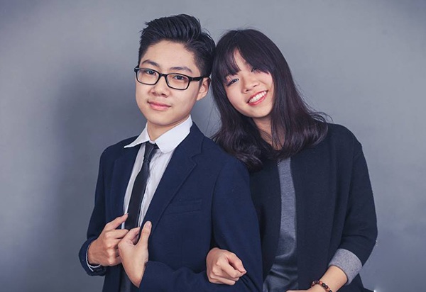 12 cặp đôi tài sắc "tranh" ngôi Đại sứ trường chuyên ĐH Sư phạm - 4 Quốc Việt (lớp 12 Hóa) - Phương Nhi (lớp 11 Anh) . Cặp đôi đến từ Zone 5 Apollo.