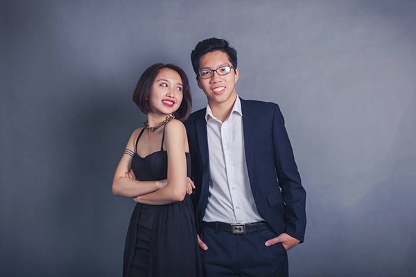 12 cặp đôi tài sắc "tranh" ngôi Đại sứ trường chuyên ĐH Sư phạm - 7 Hải Minh - Diệu Linh. Cặp đôi đến từ Zone 2 Poseidon, cả hai là học sinh lớp 11 Anh 1.