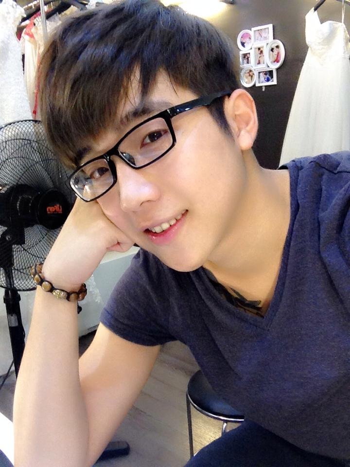Những "hot boy" mới nổi trên mạng xã hội năm 2015 - 5 Nụ cười khiến nhiều thiếu nữ tuổi teen yêu mến