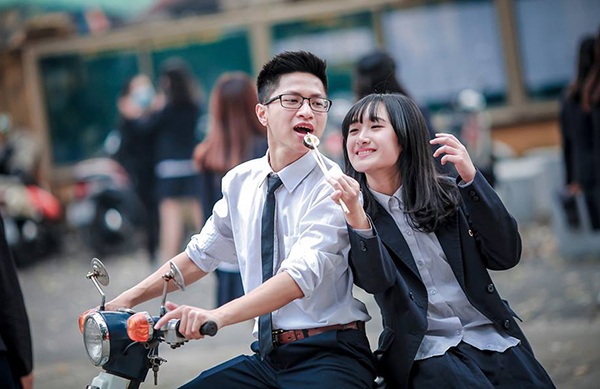 Ảnh kỷ yếu hồn nhiên tuổi học trò của teen Chu Văn An - 10 Ảnh kỷ yếu hồn nhiên tuổi học trò của teen Chu Văn An - 10