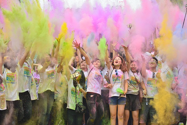 Happy Colour Run - Đường chạy sắc màu Hạnh phúc - Tôi yêu Tổ quốc tôi, là chuỗi sự kiện mang nhiều ý nghĩa do Trung ương Đoàn tổ chức, sẽ diễn ra tại Hà Nội, Tp.Hồ Chí Minh, Nha Trang, Kiên Giang, Hải Phòng.