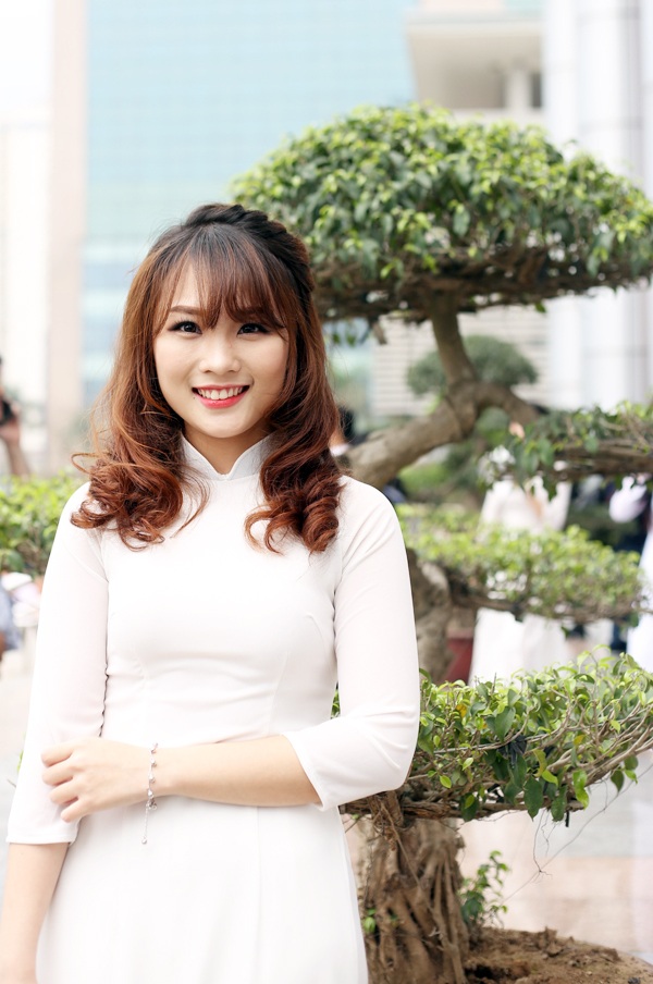 Nữ sinh chuyên Hà Nội - Amsterdam cực xinh xắn trong Ngày hội áo dài - 5 Nữ sinh chuyên Hà Nội - Amsterdam cực xinh xắn trong Ngày hội áo dài - 5