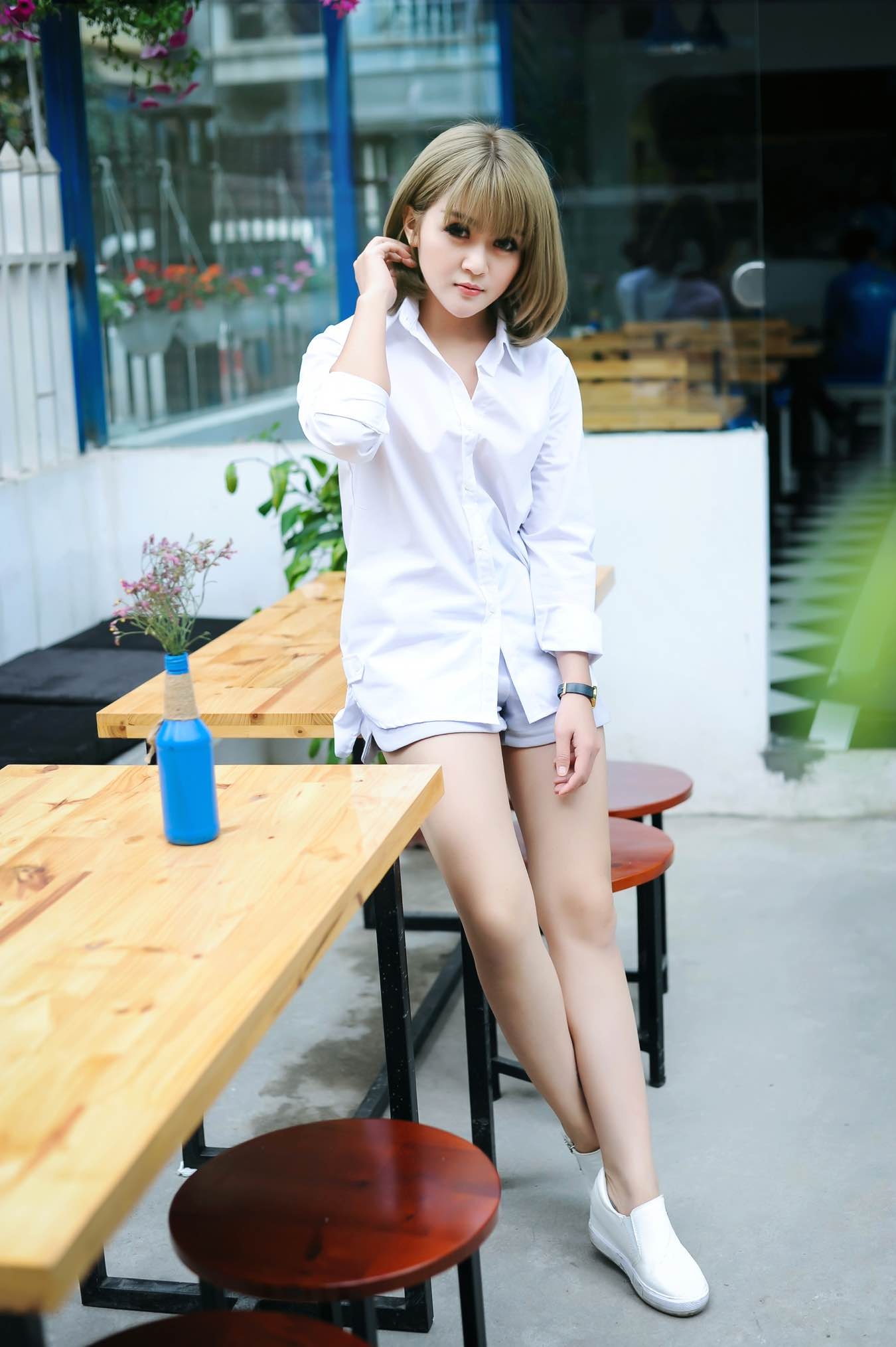 Cô giáo tiểu học xinh như "thiên thần" - 9 Thời còn là sinh viên, Ly Ly giữ vai trò lớp trưởng, chủ tịch Hội sinh viên cùng câu lạc bộ Nghệ thuật của trường.