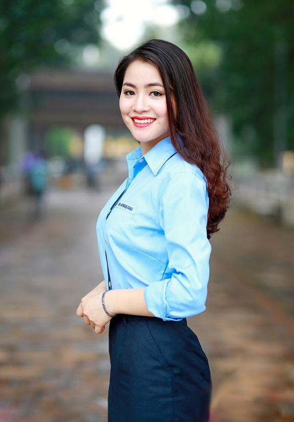 Ngắm 12 nữ sinh xinh đẹp nhất Học viện Ngoại giao - 10 Phan Thị Hạnh