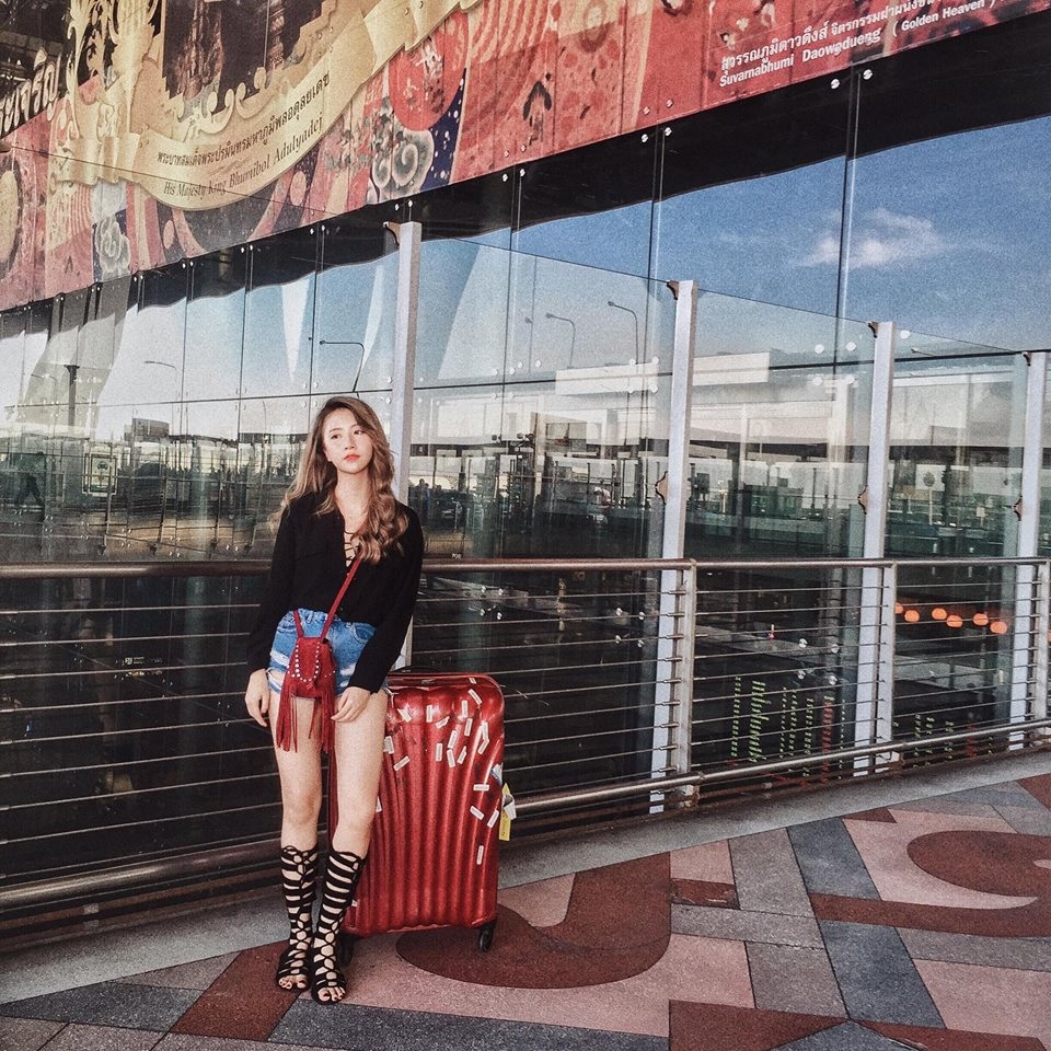 Hot girl Quỳnh Anh Shyn là "trùm" ảnh check-in? - 6 Khi thì nóng bỏng, khỏe khoắn