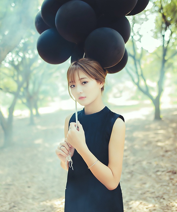 "Hot girl dân tộc" Thu Hương thử sức với phong cách ảnh mới - 10 Cô bạn rất hào hứng thử sức với concept ảnh mới này