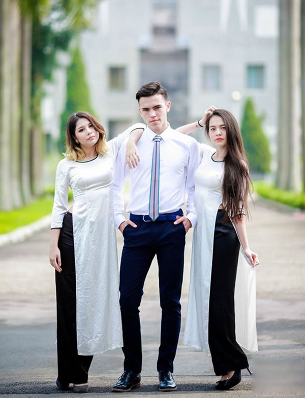 Teen Nga điển trai trong bộ ảnh kỷ yếu gây "sốt" - 11 Teen Nga điển trai trong bộ ảnh kỷ yếu gây "sốt" - 11