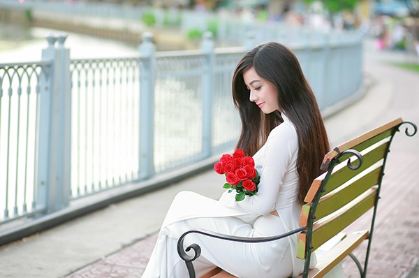 Thiếu nữ xinh đẹp bên dòng kênh Nhiêu Lộc mướt xanh - 3 Quỳnh Trâm vui vì sự thay đổi tích cực của dòng kênh Nhiêu Lộc