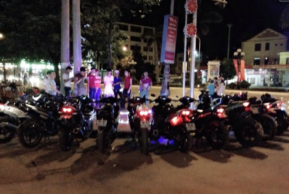 Màn tỏ tình với dàn xe máy ở Bắc Giang gây chú ý - 4 Màn tỏ tình với dàn xe máy ở Bắc Giang gây chú ý - 4