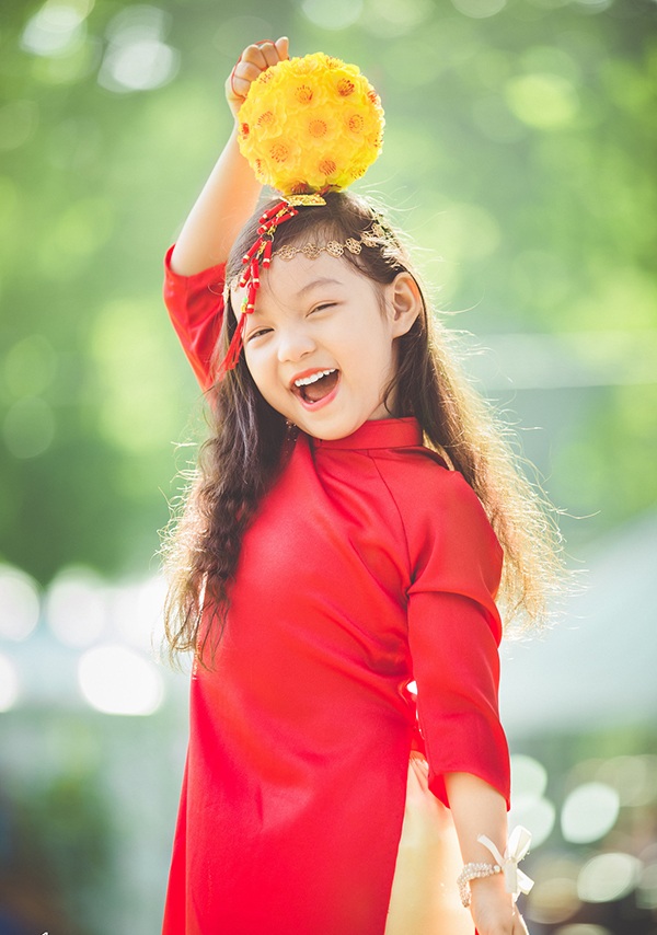 Nụ cười "toả nắng" của các thiên thần nhí Sài Gòn - 10