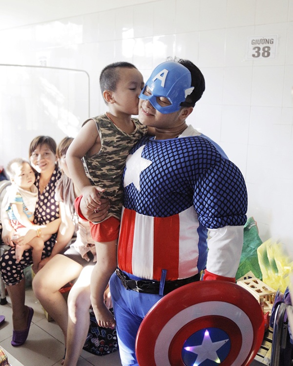 Các bé trai đặc biệt yêu thích Đội Trưởng Mỹ và Người Nhện