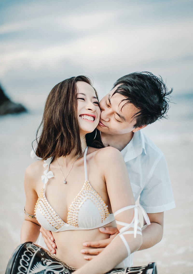 Ảnh cưới "diễn múa bụng trên biển" của cặp đôi Hà thành - 2 Ảnh cưới "diễn múa bụng trên biển" của cặp đôi Hà thành - 2