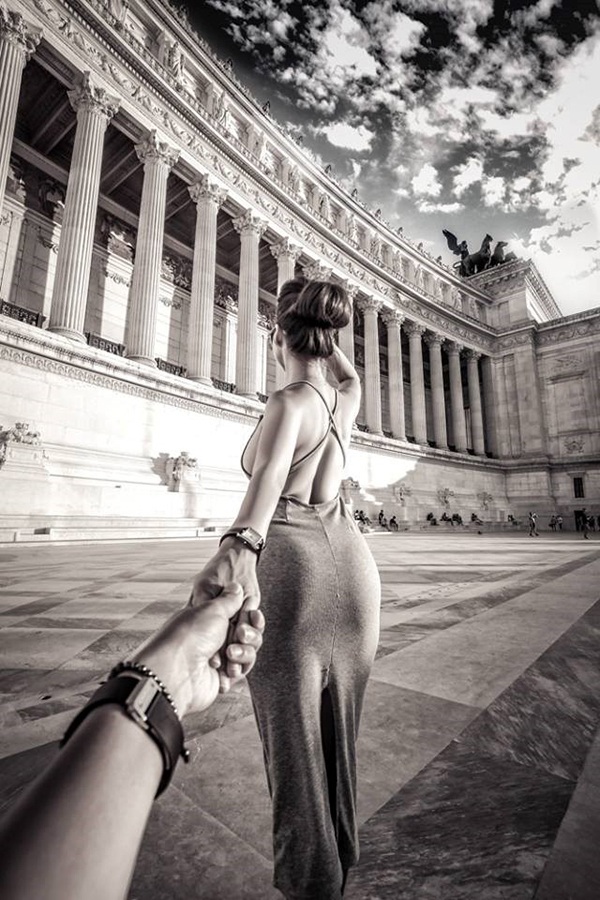 Bộ ảnh "Nắm tay em đi khắp châu Âu" của cặp đôi Việt gây sốt - 8 Quảng trường Roman Forum - Ý