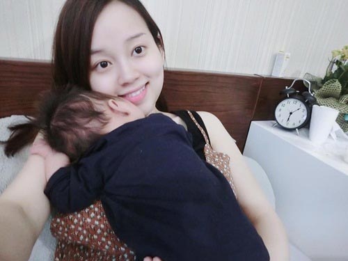 Ngắm ảnh những nhóc tỳ đáng yêu của hot teen Việt - 1 Mẹ con nhà Ly Kute