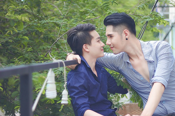 Chuyện chưa kể về cặp đôi nổi tiếng cộng đồng LGBT - 12 Chuyện chưa kể về cặp đôi nổi tiếng cộng đồng LGBT - 12