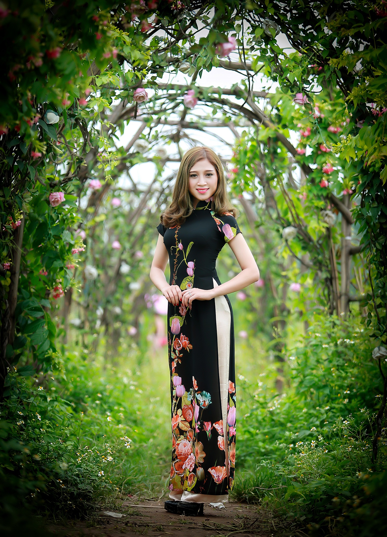 
“Hoa khôi Sinh viên TP. Hà Nội 2016” được tổ chức với mục đích tạo sân chơi lành mạnh, bổ ích cho sinh viên trên địa bàn Thủ đô, đặc biệt là nâng cao hình ảnh nữ sinh Hà Nội trong thời đại mới; đồng thời, tăng cường sự liên kết, giao lưu giữa các trường Đại học, Cao đẳng, Học viện trên địa bàn thành phố Hà Nội và các tỉnh lân cận.
