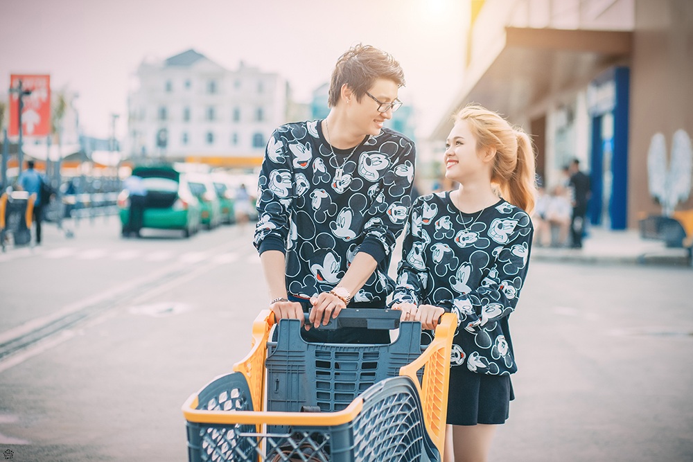 Thêm hình ảnh cực dễ thương của cặp đôi yêu xa Việt - Na Uy - 9 Hè này, Nino vừa về Việt Nam thăm bạn gái. Cả hai đã có rất nhiều kỉ niệm đáng nhớ.