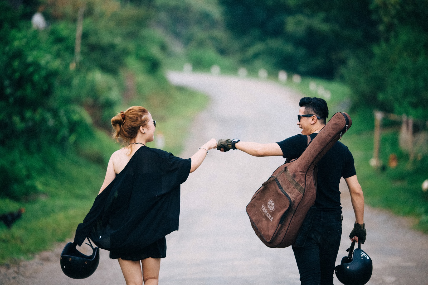 Bộ ảnh cưới mang tính cách phóng khoáng của cặp đôi phượt thủ - 12 Bộ ảnh cưới mang tính cách phóng khoáng của cặp đôi phượt thủ - 12