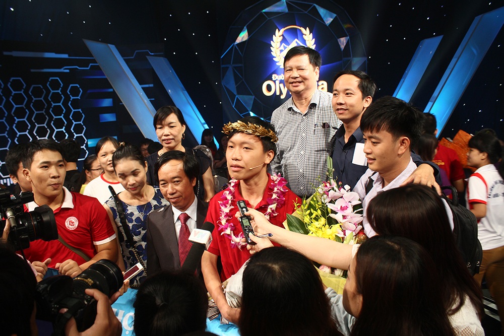 Sau chiến thắng thuyết phục, Thanh Chương nhận được sự quan tâm của truyền thông.