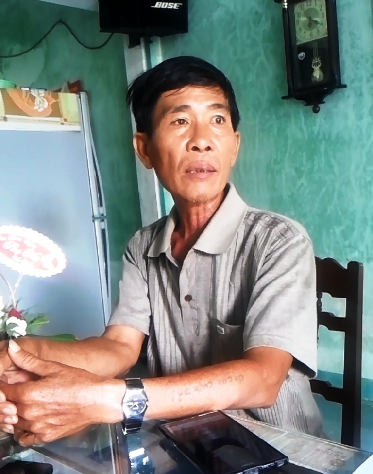 Kinh hoàng ruồi bu, bụi bám mực tẩm gia vị - 4 Phó thôn Trung Tín 1, ông Nguyễn Thanh Đức cũng phản ánh về các cơ sở chế biến mực mất an toàn vệ sinh ảnh hưởng tới người dân khu vực