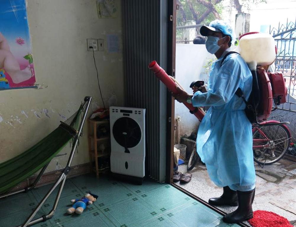 Phun thuốc phòng dịch SXH tại TP Quy Nhơn (Bình Định)