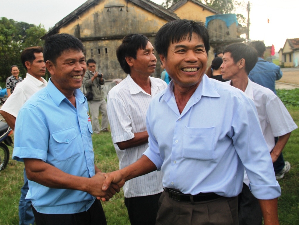 Hạnh phúc ngày gặp mặt