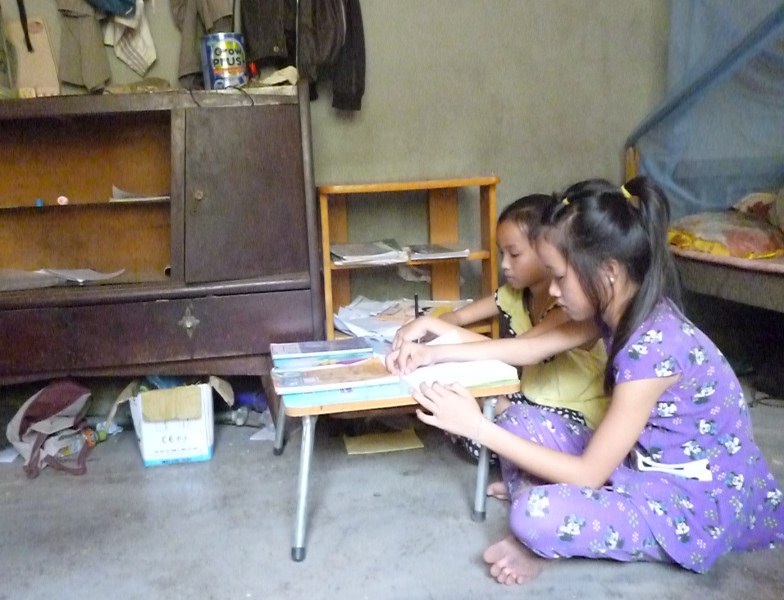 Nếu một mai chị Diệu mất đi không biết tương lai hai chị em Yến Nhuy và Tuyết Nhân sẽ ra sao?