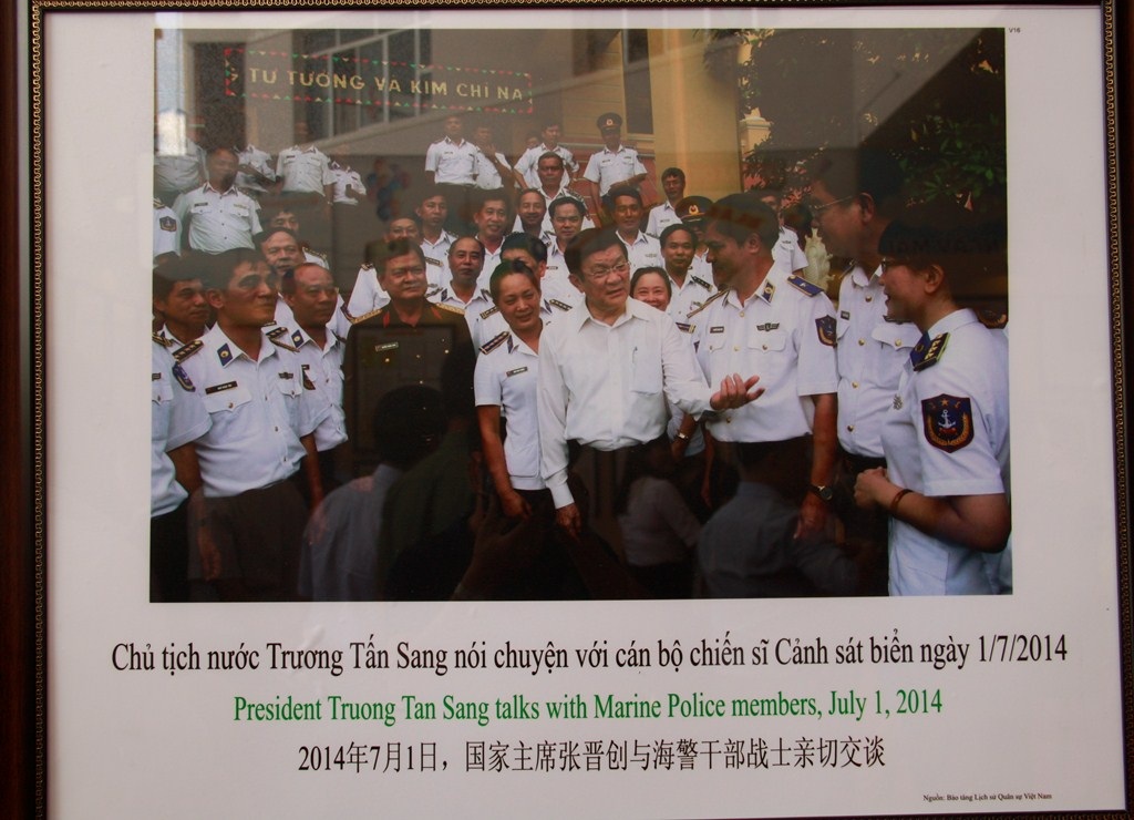 Ngày nay các cán bội chiến sĩ của ta luôn sẵn sàng chiến đấu để bảo vệ chủ quyền của đất nước.