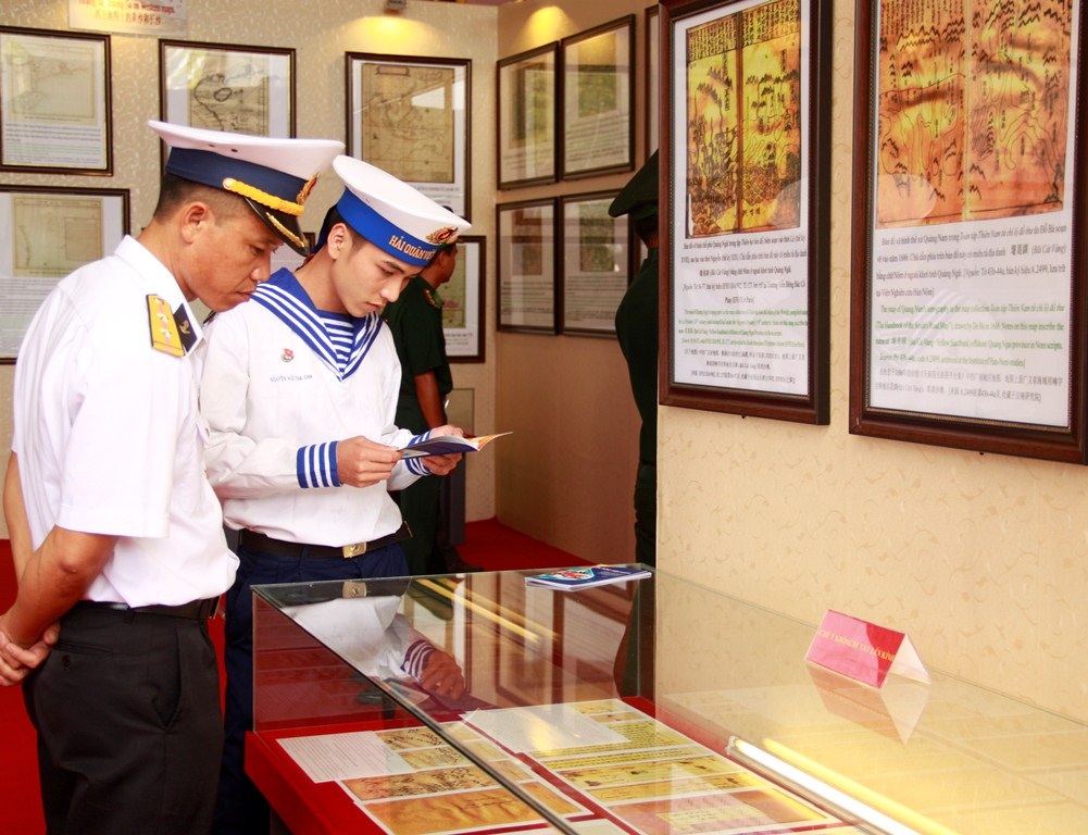 “Hoàng Sa, Trường Sa của Việt Nam - Những bằng chứng lịch sử và pháp lý” - 11