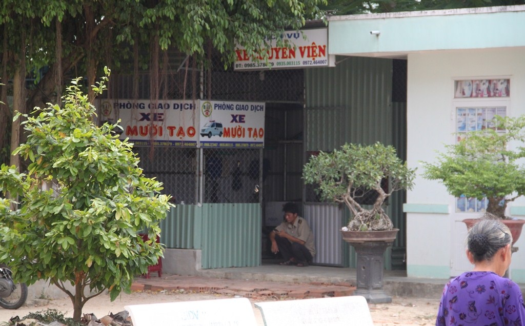 Sẽ tháo dỡ kiot của nhà xe Mười Tạo trong khuôn viên Trung tâm Y tế huyện Phù Mỹ (Bình Định)