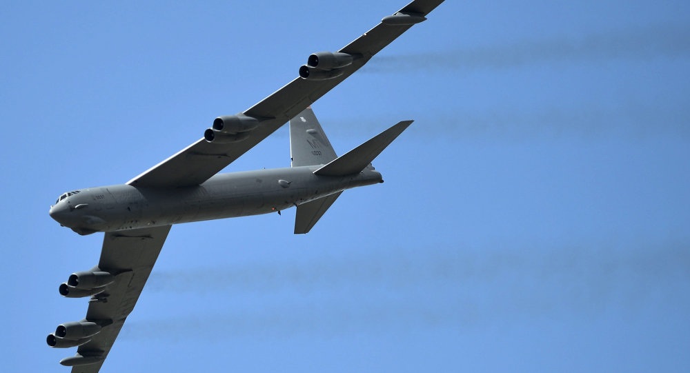 Mỹ điều “pháo đài bay” B-52 tới châu Âu tập trận - 1 Pháo đài bay B-52 của Mỹ (Ảnh: AFP)