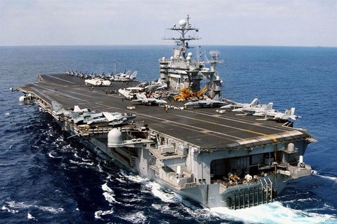 Mỹ lần đầu không kích IS từ tàu sân bay ở Địa Trung Hải - 1 Tàu sân bay USS Harry S. Truman của Hải quân Mỹ (Ảnh: US Navy)