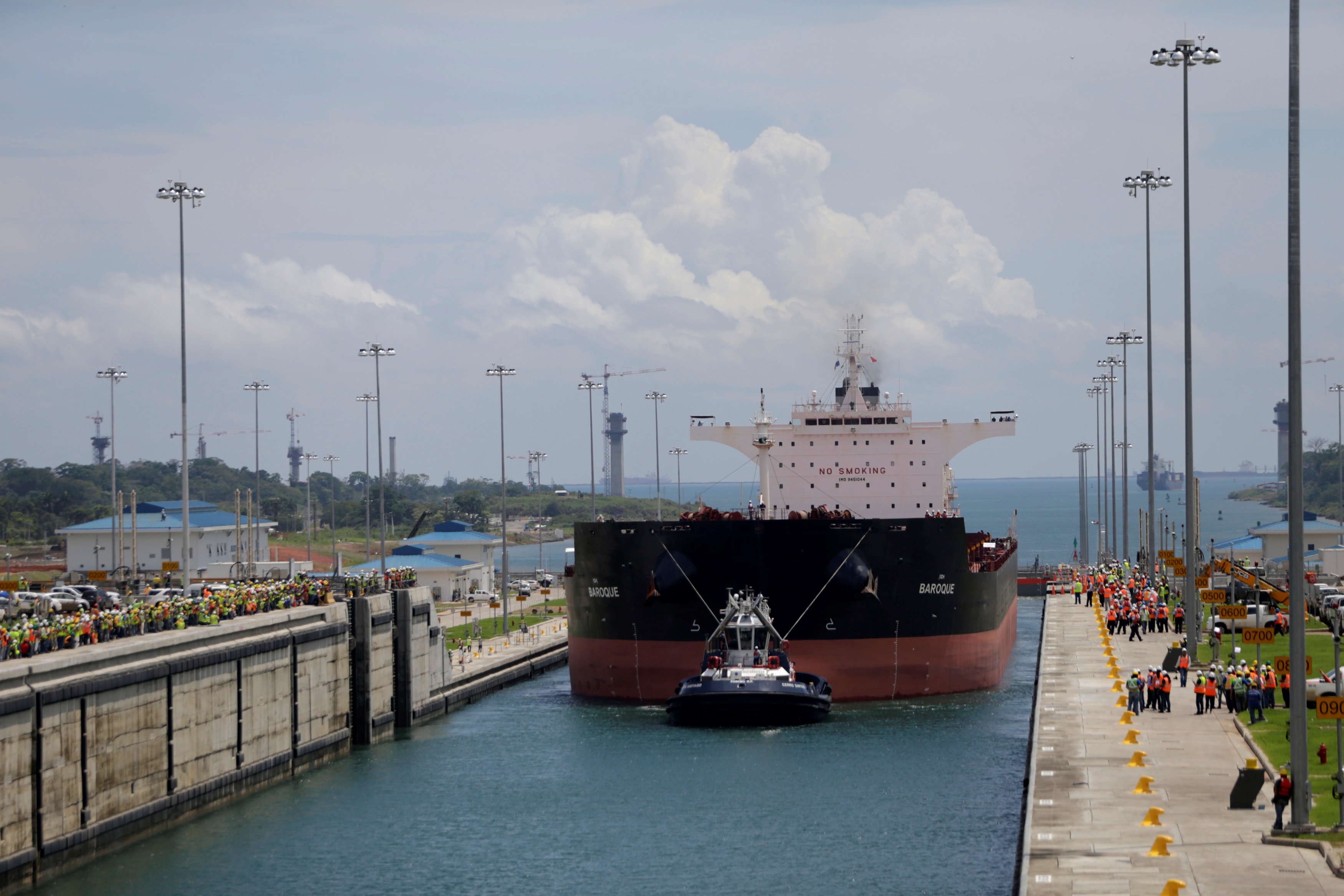 Dự án nâng cấp kênh đào Panama bắt đầu được triển khai từ năm 2007. Dự án này tiêu tốn 5,4 tỷ USD và thời gian hoàn thành công trình là 9 năm (Ảnh: Reuters)