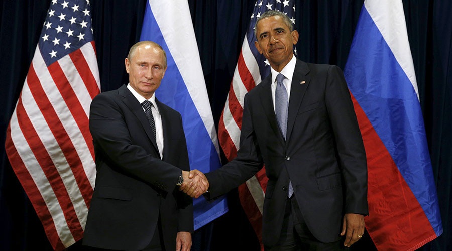 Tổng thống Putin gửi thông điệp tới ông Obama nhân Quốc khánh Mỹ - 1 Tổng thống Mỹ Barack Obama (phải) và Tổng thống Nga Vladimir Putin (Ảnh: Reuters)