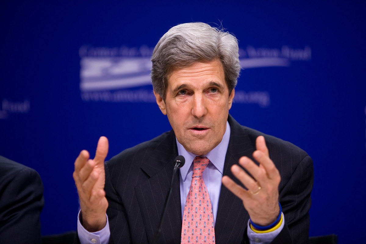 Ngoại trưởng Mỹ tới Philippines giữa lúc Biển Đông căng thẳng - 1 Ngoại trưởng Mỹ John Kerry (Ảnh: Boston Magazine)