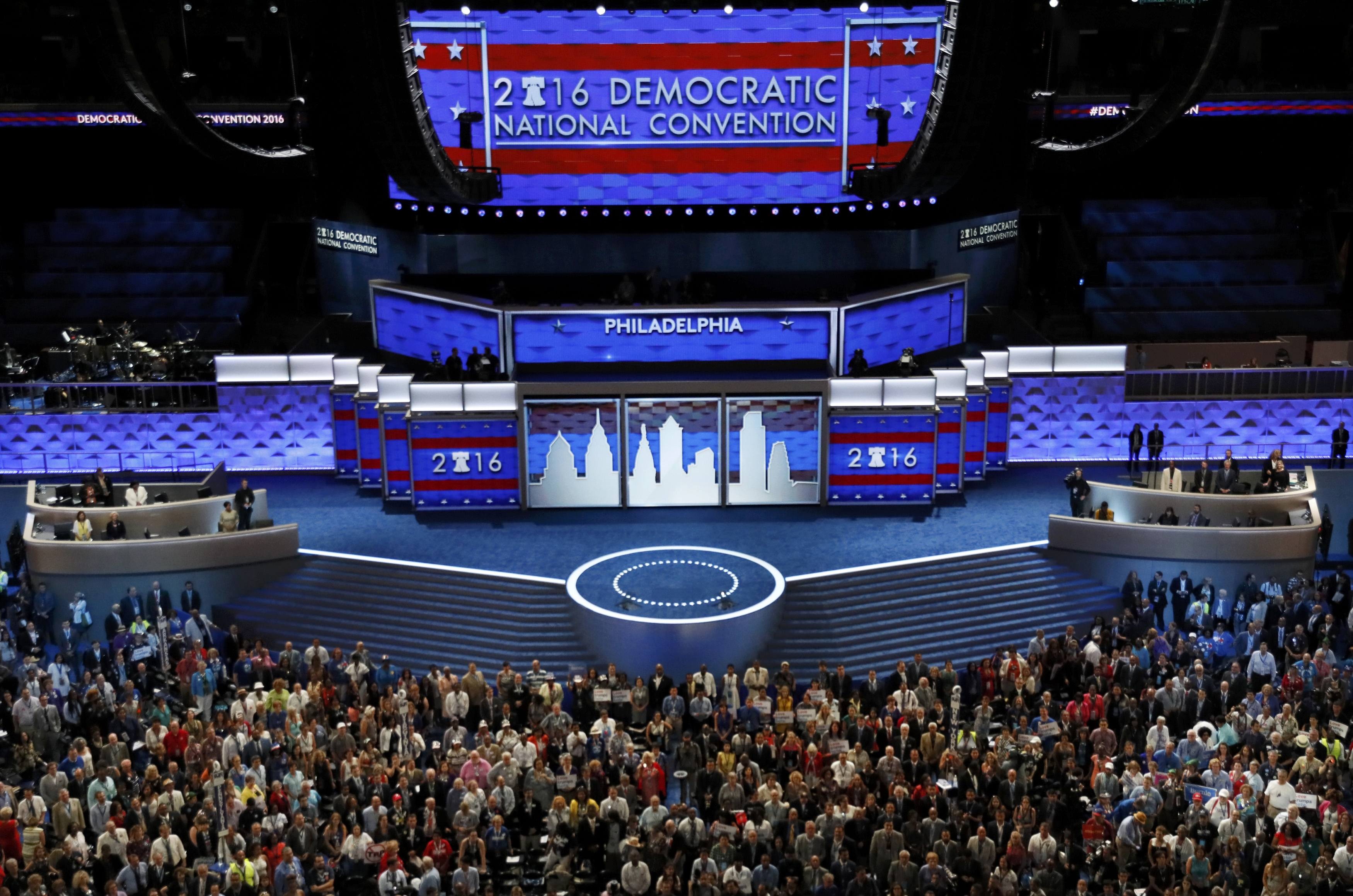 Đại hội toàn quốc đảng Dân chủ chính thức khai mạc tại Philadelphia ngày 25/7 (Ảnh: Reuters)